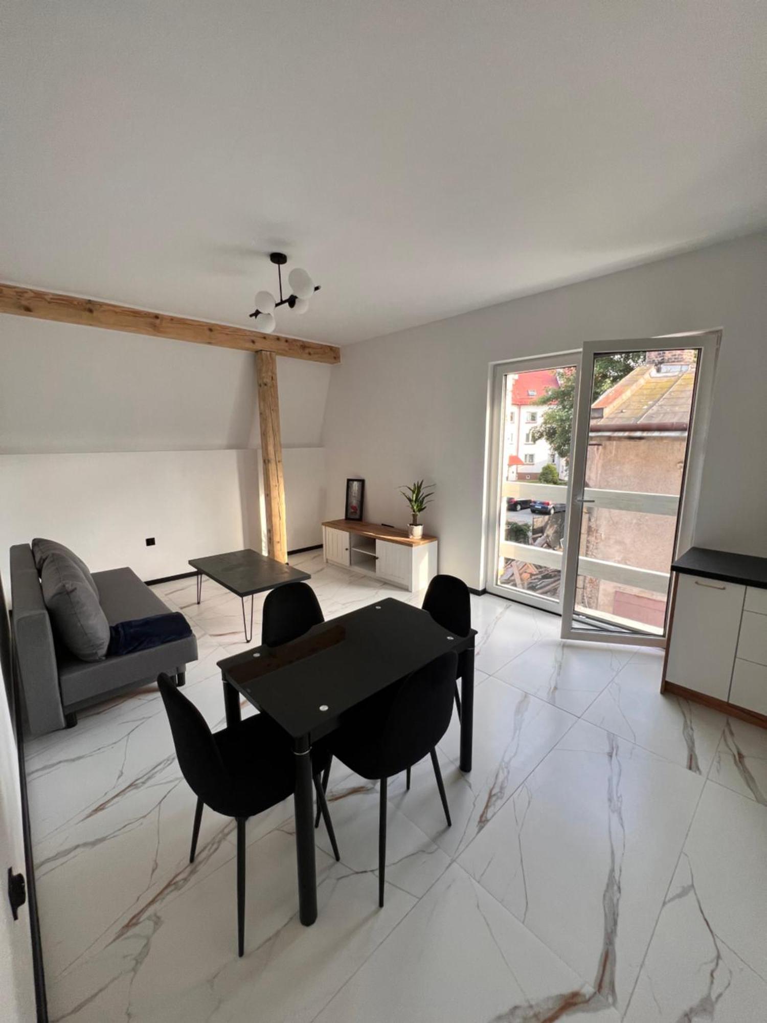 פז'מיסל Dworskiego 74 Apartament 1 מראה חיצוני תמונה