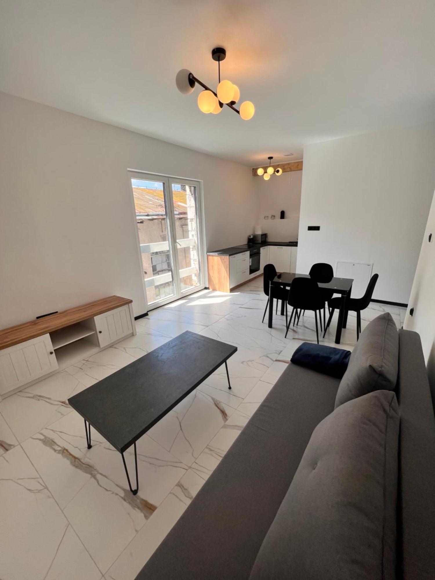 פז'מיסל Dworskiego 74 Apartament 1 מראה חיצוני תמונה